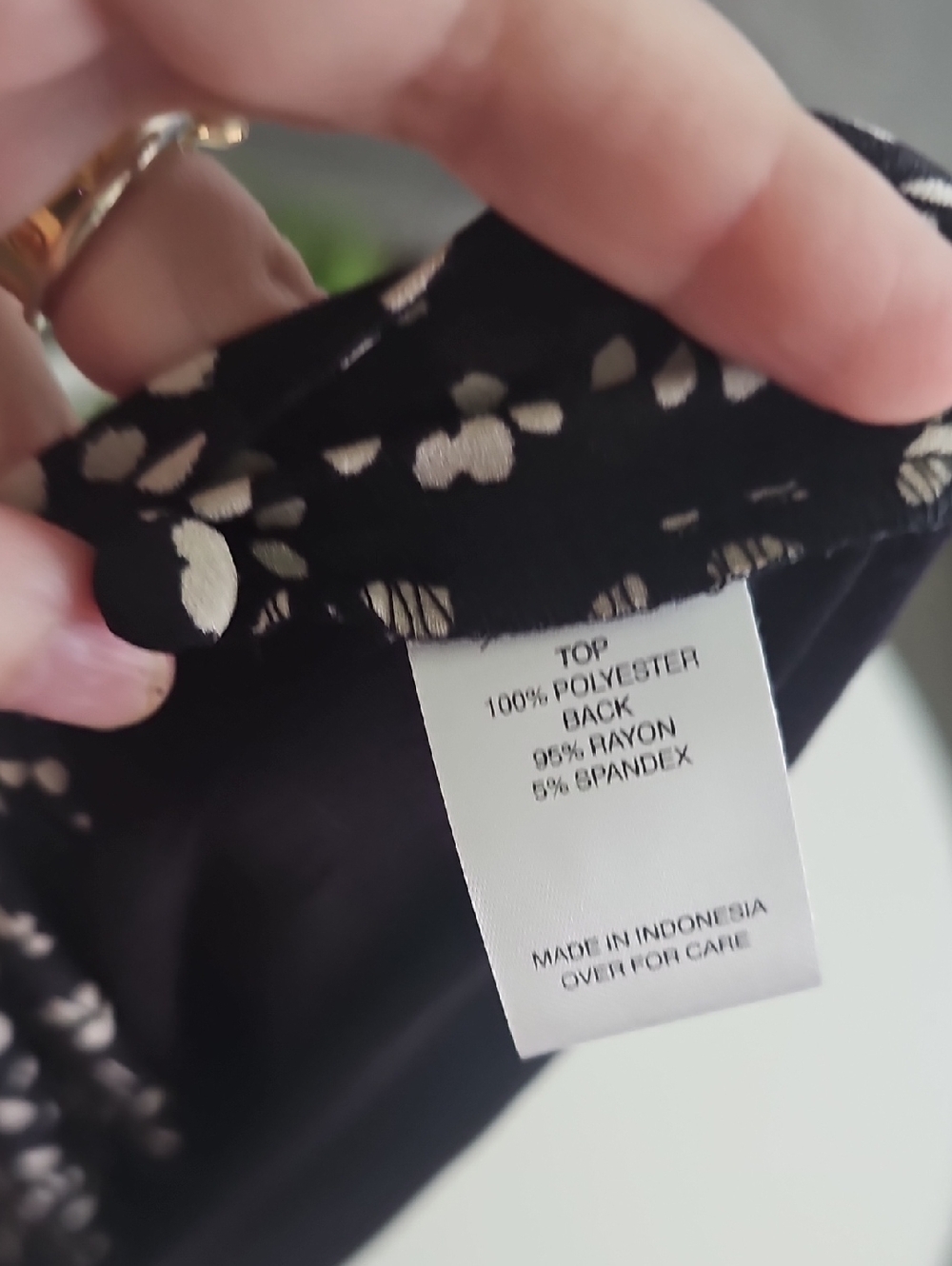 Fortune & Ivy Black & Cream Printed V-Neck Cap Sleeve Top - Picture 5 of 6